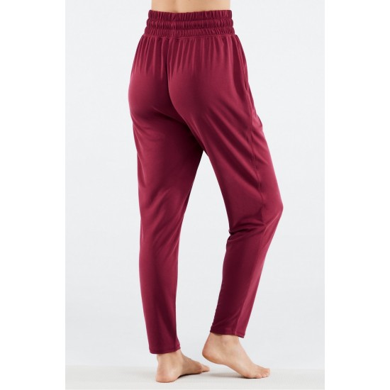 Blaine Yoga Jogger Cherry Burst